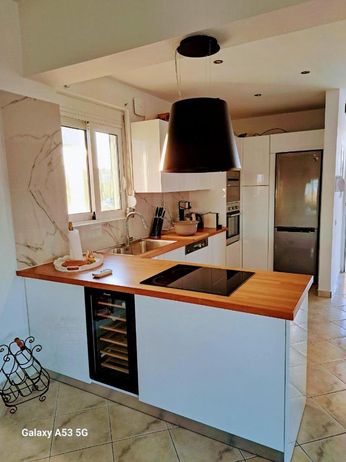 S-Eva Resort Kolýmbia Eksteriør bilde